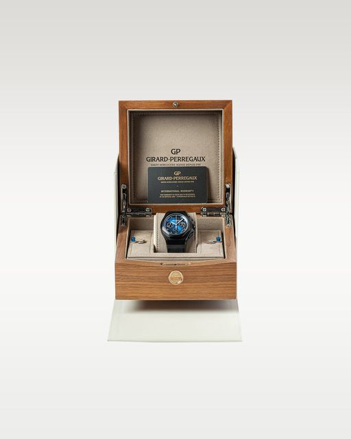 Girard Perregaux Laureato 81060-21-491-FH6A Image 5